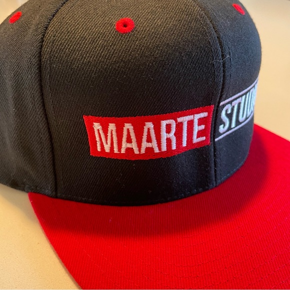 YUPOONG - “Maarte Studios” SnapBack Hat, Black and Red - Picture 7 of 7